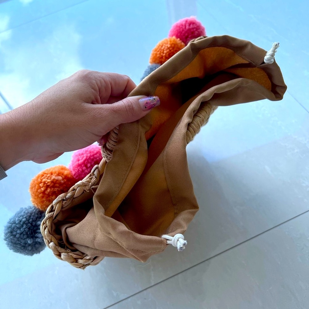 POM POM Purse - Picture 11 of 11